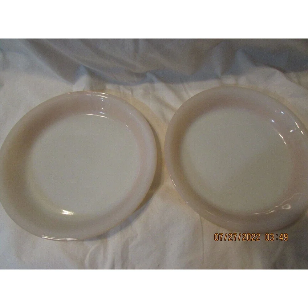 Set Of 2 Vintage Fire King 460 Peach Luster 9 Inch Pie Plates USA Made 1942-45